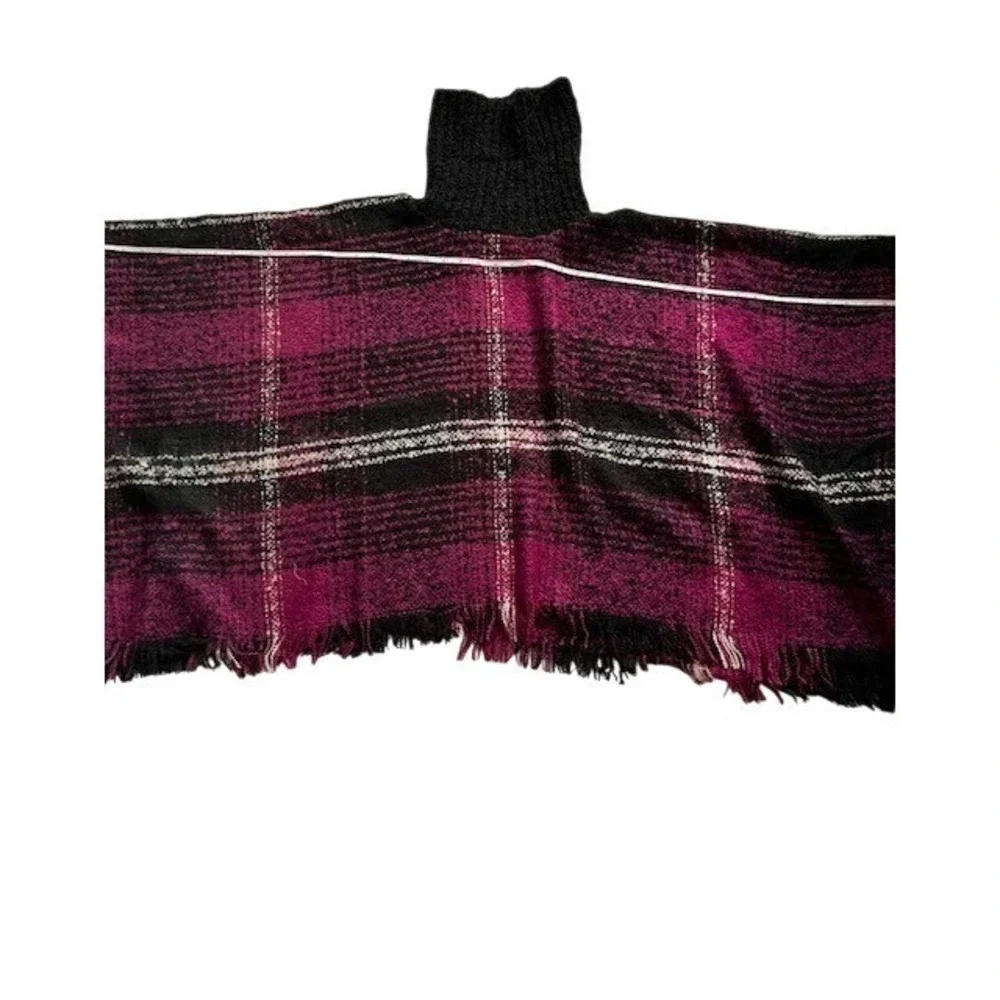 Max Edition Women's Poncho L/XL Burgundy Plaid Cowl Neck Fringe Cozy Wrap casual